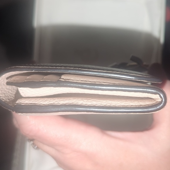 Chloé Luxury Pebbled Leather Wallet – Soft Pink, Like New Retail $675. - Picture 6 of 11